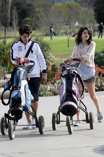 nelena-golf-date (10).jpg