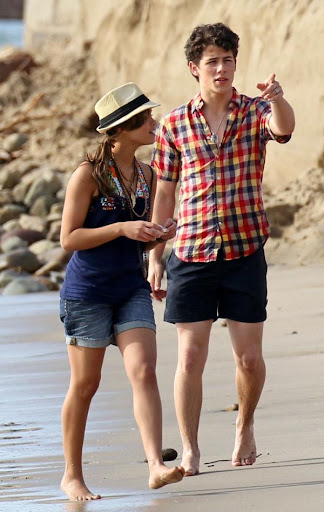 nick-jonas-nicole-anderson-jonas-couple (2).jpg