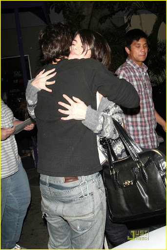 38674, LOS ANGELES, CALIFORNIA - Tuesday March 16 2010. Selena Gomez says goodbye to her rumoured new boyfriend Cameron Quiseng as they leave Pinz bowling alley in LA. Cameron, who is in a band called Allstar Weekend, and Disney starlet Selena have been spending quite a bit of time together recently. According to Selena's Twitter account, she beat Cameron at the ten pin bowling - go girl!! Photograph: © Hellmuth Dominguez, PacificCoastNews.com **FEE MUST BE AGREED PRIOR TO USAGE** **E-TABLET/IPAD & MOBILE PHONE APP PUBLISHING REQUIRES ADDITIONAL FEES** UK OFFICE:+44 131 557 7760/7761 US OFFICE:1 310 261 9676