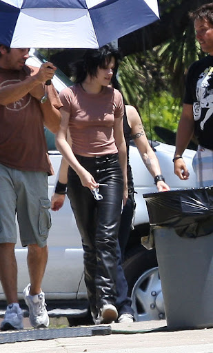 07-16-09 Los Angeles, CA Actress Kristen Stewart and rock legend Joan Jett are seen on the set of 'The Runaways' in Los Angeles. NON-EXCLUSIVE PIX by Flynet ©2009 818-307-4813 Nicolas