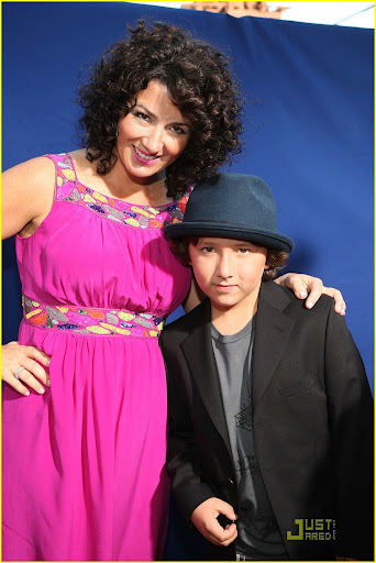 jonas-brothers-ponyo-premiere-00.jpg