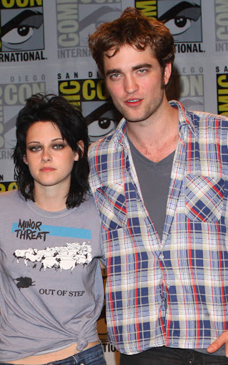 The cast of the upcoming film 'Twilight : New Moon' held a special Press Conference At San Diego Comic Con, San Diego California. <P> Pictured: Taylor Lautner, Kristin Stewart, Robert Pattinson <B>Ref: SPL114698 230709 </B><BR/> Picture by: Richie Buxo / Splash News<BR/> </P><P> <B>Splash News and Pictures</B><BR/> Los Angeles: 310-821-2666<BR/> New York: 212-619-2666<BR/> London: 870-934-2666<BR/> photodesk@splashnews.com<BR/> </P>