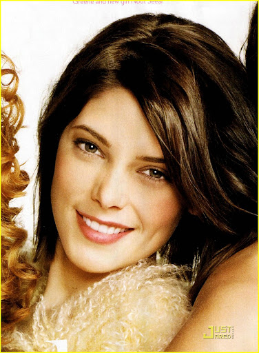 ashley-greene-nikki-reed-twilight-beauties-05.jpg