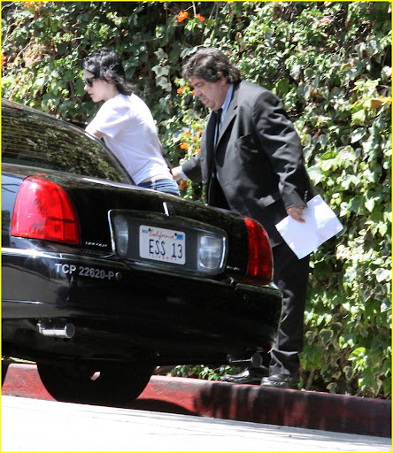 robert-pattinson-kristen-stewart-together-01.jpg