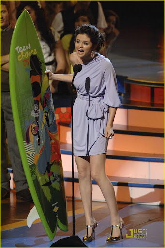 selena-gomez-summer-star-03.jpg