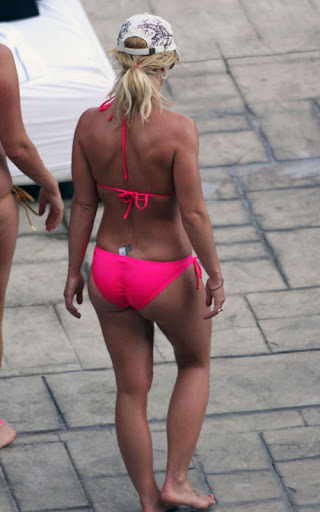 08-15-2009 Marina Del Rey, CA Britney Spears spends the day laying out poolside at the Ritz Carlton in Marina Del Rey. Britney enjoyed the pool and jacuzzi and had many fans come up and talk to her. Britney is wearing an engagement ring on her finger. Non-Exclusive Pix by DS-ISM/Flynet ©2009 818-307-4813 Nicolas