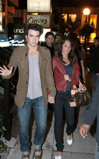 October 05, 2009: After attending a Michael Buble performance earlier in the evening, Joe Jonas and Demi Lavato are seen with Kevin Jonas and his fiance Danielle Deleasa dining at Yamato Steakhouse in Yorkville in Toronto, Canada. After leaving the restaurant the foursome also posed for pictures with fans on the street. Credit: O'Neill/White/INFphoto.com Ref: infcato-05/06