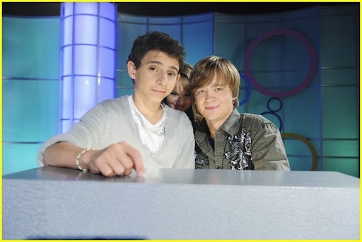 DISNEY CHANNEL NEW YEAR'S EVE STAR SHOWDOWN - Favorite Disney Channel stars compete in five game show challenges during the "New Year's Eve Star Showdown" programming event THURSDAY, DECEMBER 31 (6:00 p.m. - 12:30 a.m. ET/PT) on Disney Channel. (DISNEY CHANNEL/ERIC MCCANDLESS) MOISES ARIAS, DEBBY RYAN, JASON EARLES