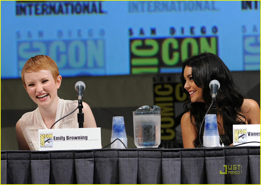 SAN DIEGO - JULY 24: Actresses Emily Browning (L) and Vanessa Hudgens speak onstage at the "Sucker Punch" panel discussion during Comic-Con 2010 at San Diego Convention Center on July 24, 2010 in San Diego, California. (Photo by Kevin Winter/Getty Images)