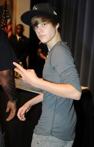 justin-bieber-sick (1)_0.jpg