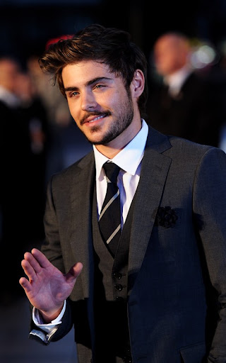 zac-efron-last-091610-5.jpg