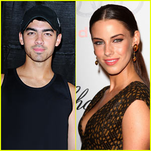 joe-jonas-90210-jessica-lowndes.jpg