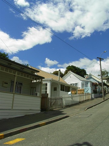 [R0014321Custom5.jpg]
