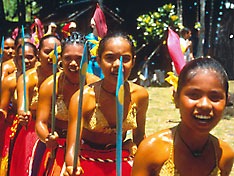[palau_female_dancer[11].jpg]