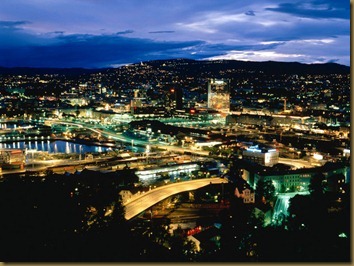 Oslo by night
