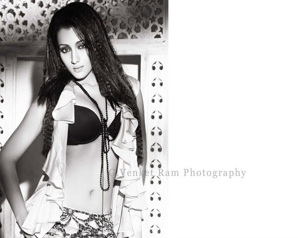 [Trisha sizzles in the March 2010 issue of South Scope Magazine& (5)[2].jpg]