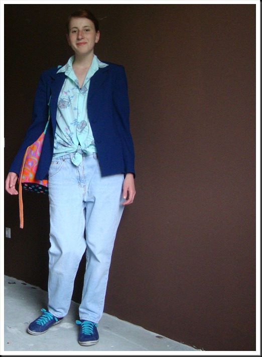 Vintage baggy jeans and shirt; secondhand blazer; DIY bag; Graceland shoes (1)