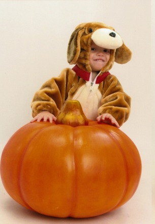 [2 years old Halloween[4].jpg]