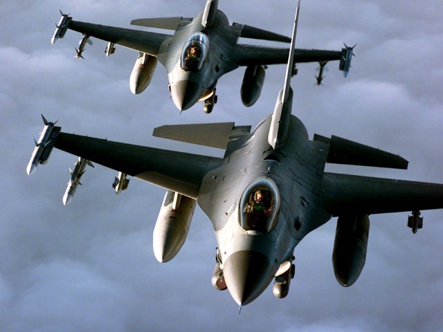 [F16 Fighter Jets[4].jpg]