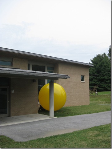 Yellow Balloon 076
