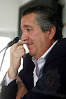 Jorge Vergara, dueño de Chivas durante una conferencia de prensa
