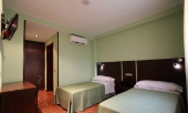 Hostal Avenida Barajas en Madrid