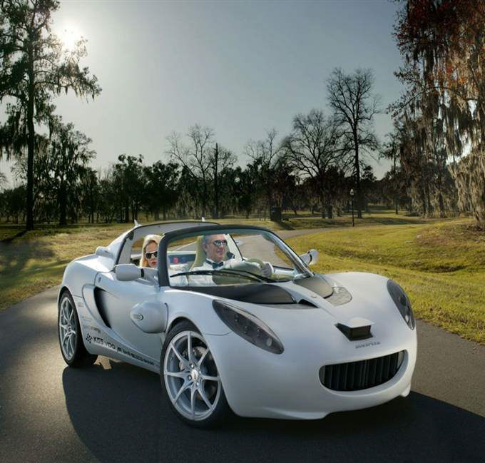 The Scuba Car: Rinspeed sQuba is an amphibious convertible that can completely submerge itself underwater