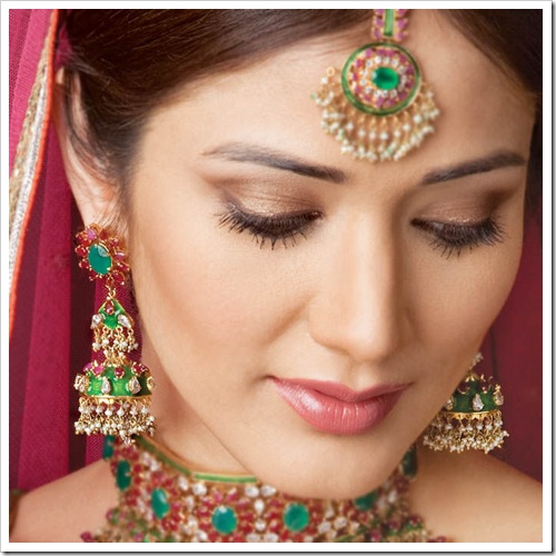  Size:260x300 - 91k: indian bridal makeup