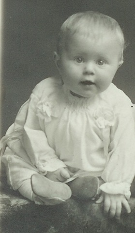 [Madeline 1930  cropped from larger photo[4].jpg]