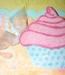 [CupCakeCutiecloseWeb[7].jpg]