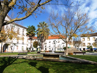 [4. Fundão - praça do municipio[6].jpg]