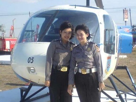 indonesian-police-girls08