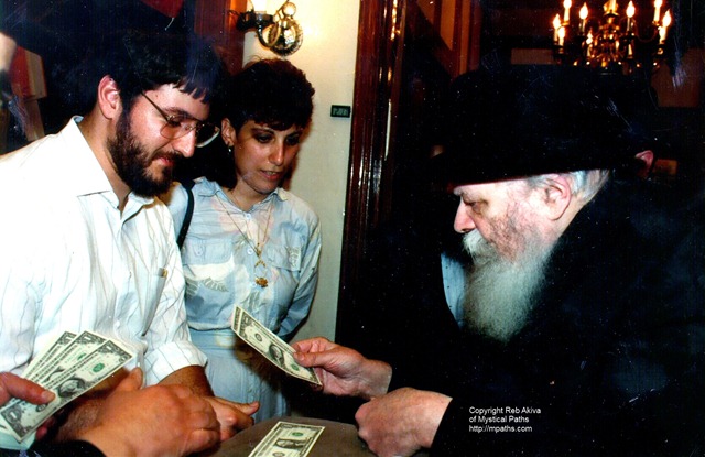 [rebbe2[4].jpg]