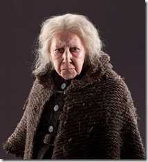 harry-potter-deathly-hallows-character-3-oldlady