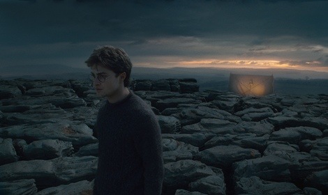 [harry-potter-deathly-hallows-new-trailer-harry1[3].jpg]