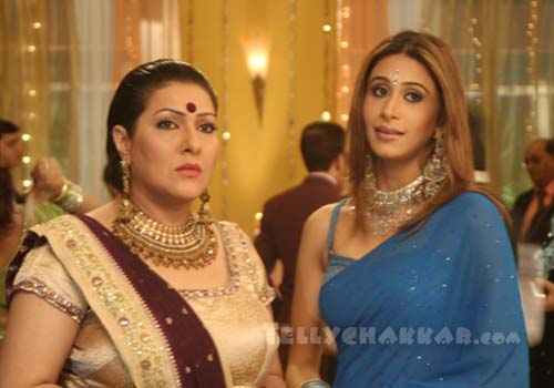 Cleavage show of indian beauties strickly hot<br />
