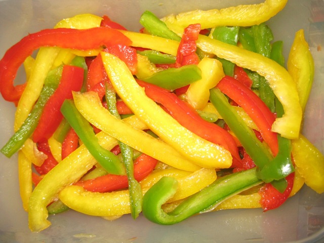 [Chitra Pal Sliced Peppers[3].jpg]