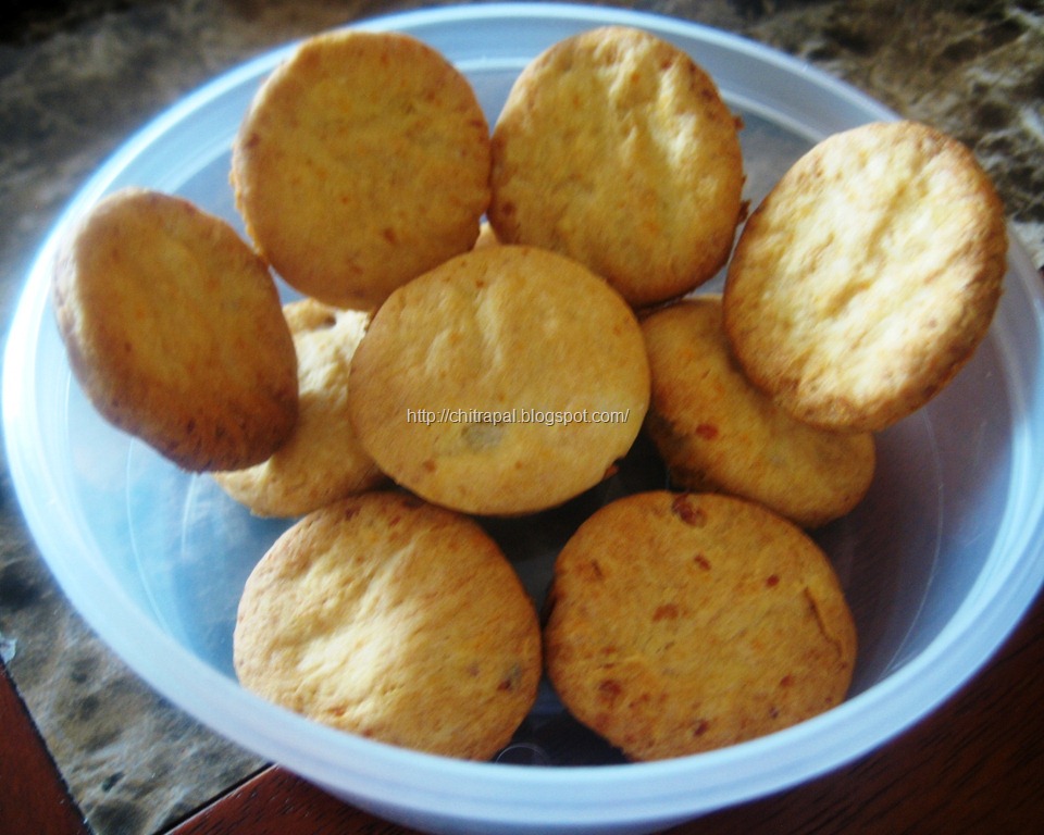 [Chitra Pal Potato Biscuits[6].jpg]