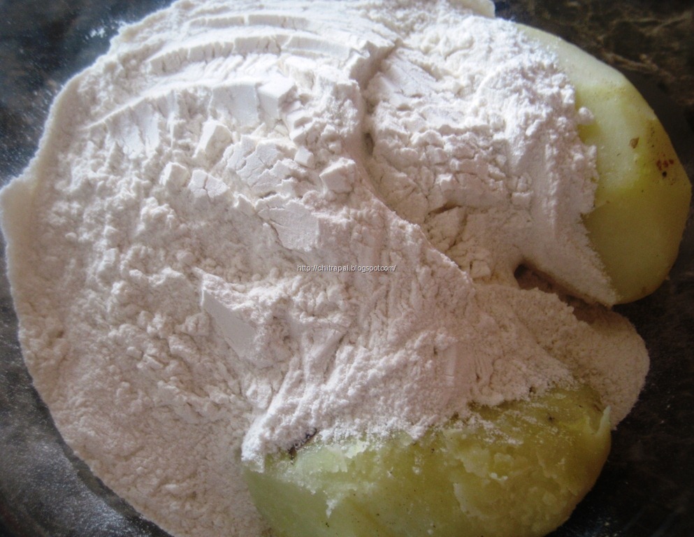 [Chitra Pal Flour and Potatoes[8].jpg]
