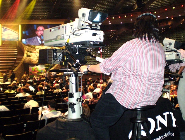 [Camera Center[5].jpg]