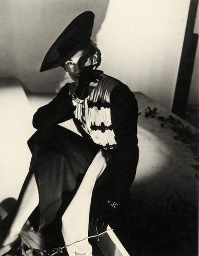 Mademoiselle Zelinsky modelling a Lucien Lelong dress for French Vogue, 1937.jpg