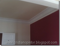 parede pintada de vermelho