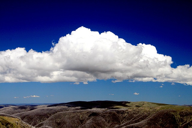 [CloudsonMountBogongVictoriaAustralia[1].jpg]