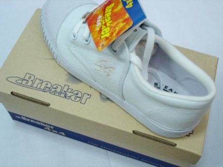 Breaker 02
