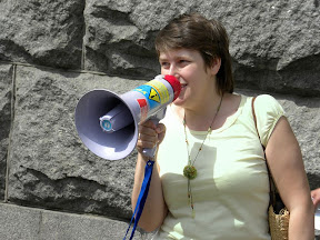 Пикет у Горсовета. Харьковчане требуют отставки и.о. мэра Г. Кернеса.