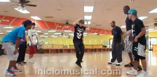 Justin Bieber vs Shaquille O'Neal (video)