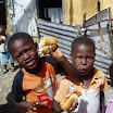 giving hotdogs in Munoz Batey (80).jpg