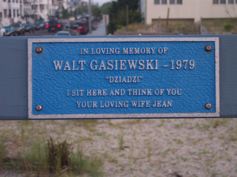 In loving memory ofWalt Gaisewski —1979"Dziadzi"I sit here and think of youYour loving wife Jean