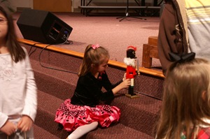 [nutcracker dance (6)[2].jpg]
