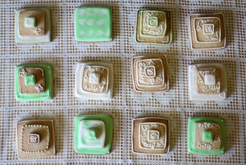 [stackedweddingcookies14[8].jpg]